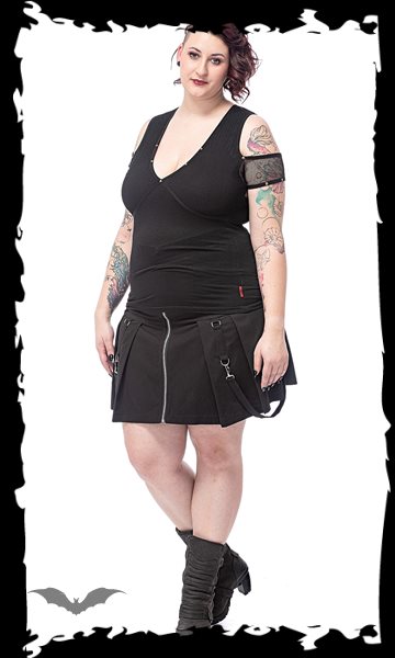 Shoulder-free shirt with mesh and studs